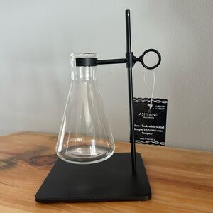 Ashland | Glass beaker on black stand | Halloween plant propagation